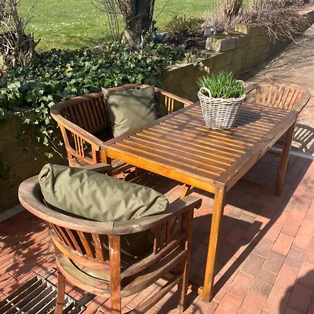 Apartment Gemuetliche Im Gruenen Brakel